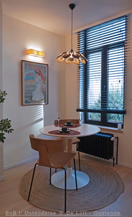 dining_table_bnb2 dining_table_bnb2